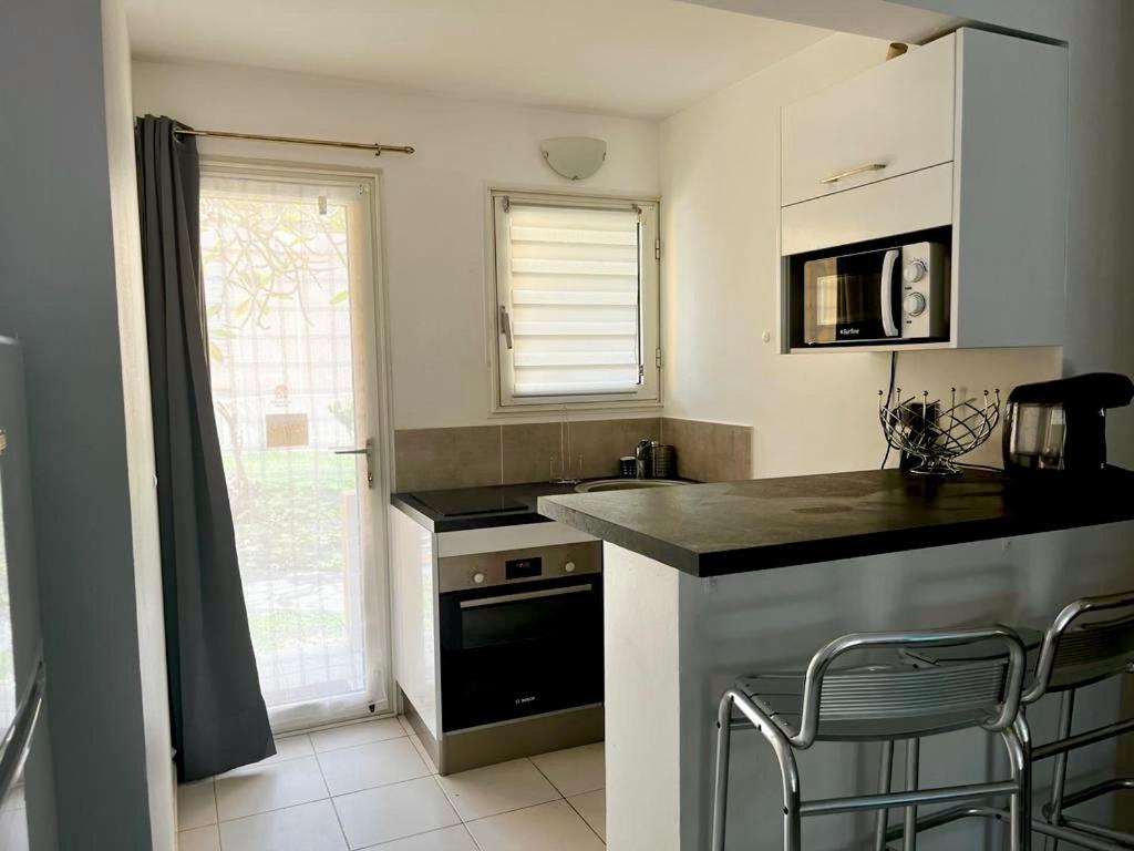 Studio - Residence Avec Piscine Sainte-Anne Exteriör bild